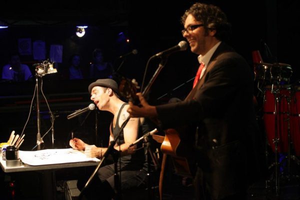 Kevin Johansen y Liniers en Arg.