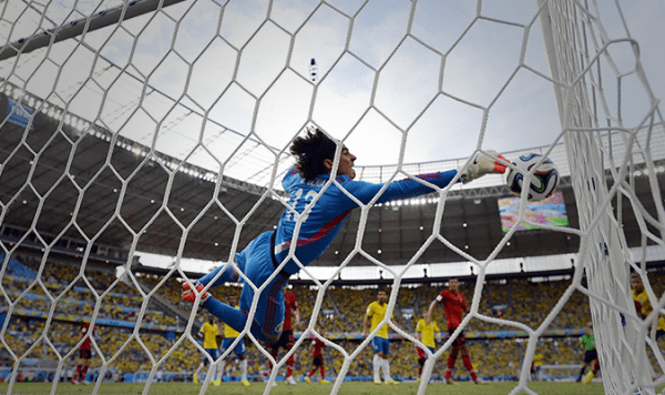 El portero Guillermo Ochoa, una de las figuras de la selección mexicana.