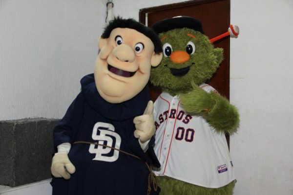 eldescafeinado-astros-padres-de-san-diego-cdmx