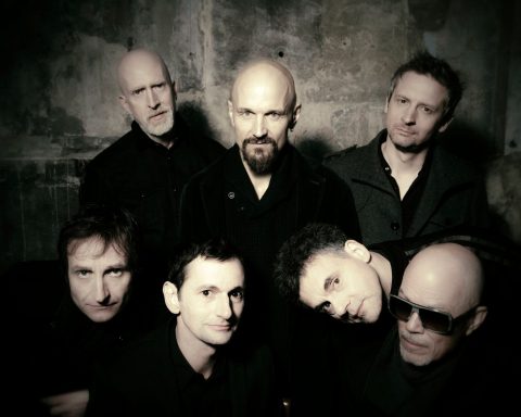 Sonó james en #latitudesradio