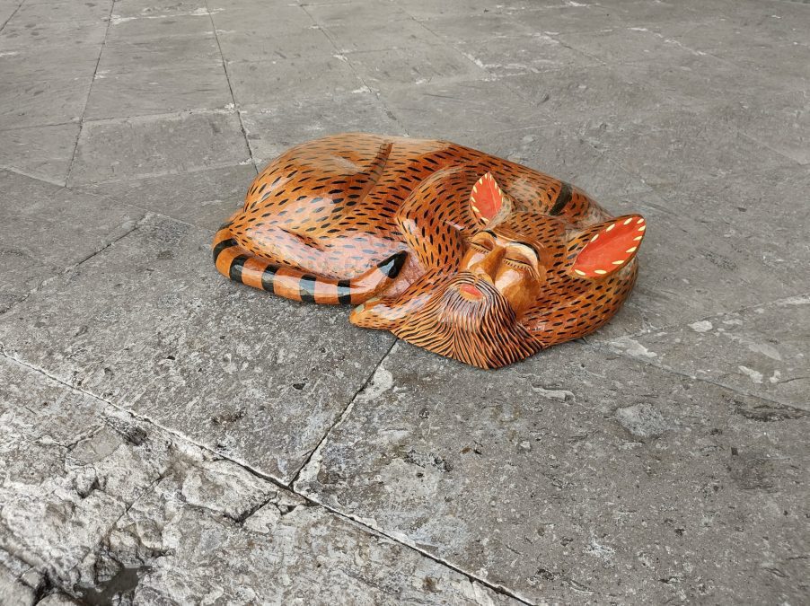 Nahual tallado en madera, obra del artista Isaías Jiménez