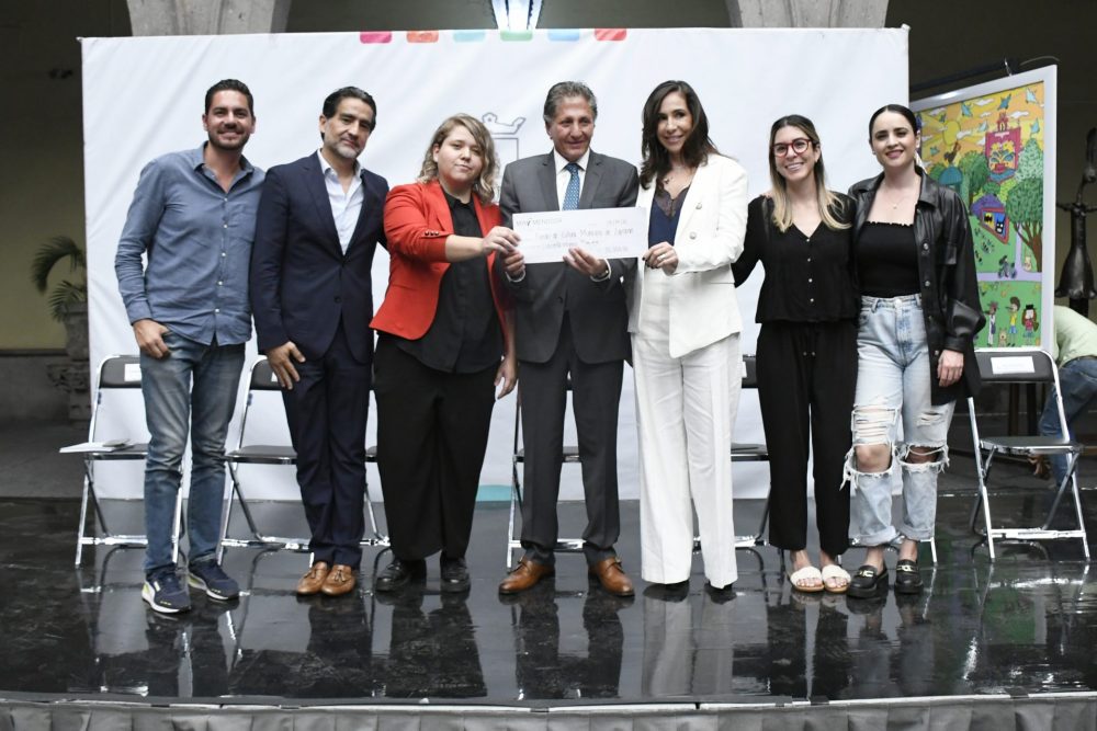 Funcionarios del gobierno de Zapopan presentaron el Crédito a la Cultura y un fondo de Incentivo Social para artistas y creadores.
